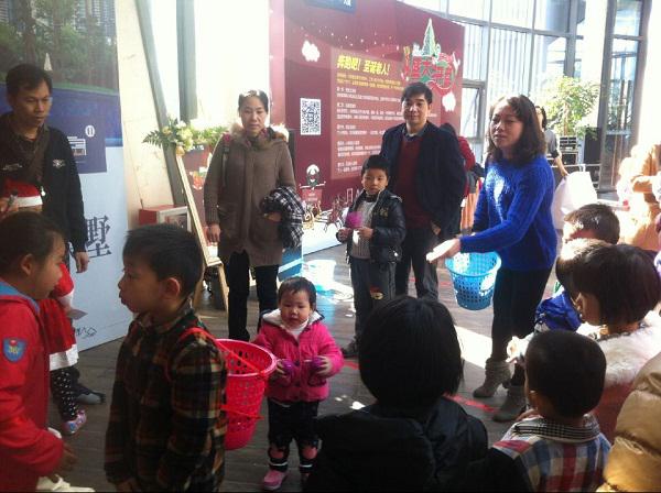 圣誕彩球裝、裝、裝