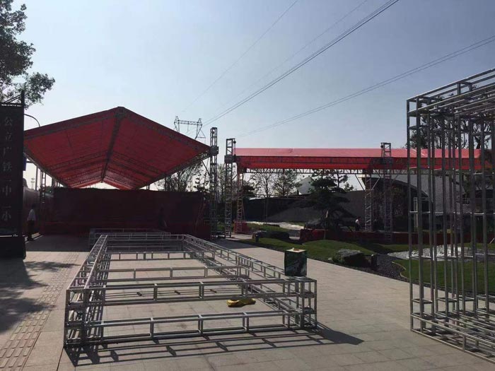 舞臺(tái)桁架搭建