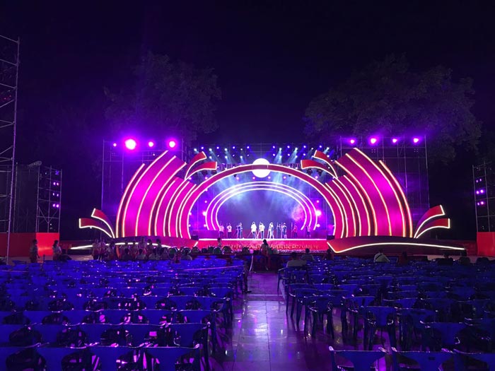 如何能做好商業(yè)活動演出舞臺的搭建（商業(yè)演出舞臺搭建有何講究？）