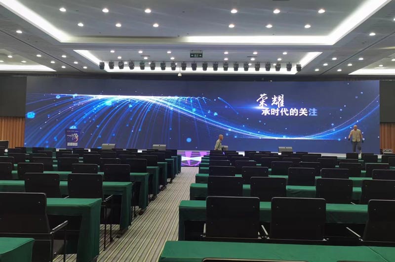 預定酒店活動場地時有什么需要注意的？